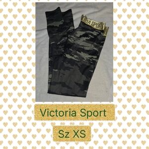 Victoria's Sport Camo Leggings Sz XS